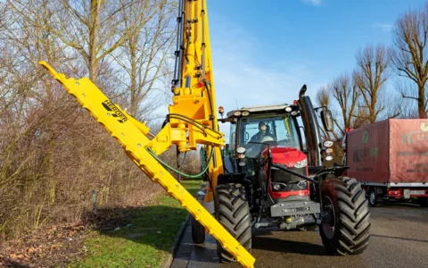 heavy-pruning-lopper-herder