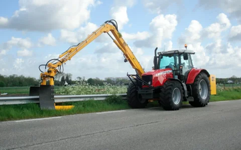 herder-crash-barrier-mower-vrm