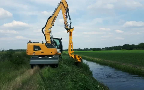 herder-mowing-bucket-mrzt-excavator-for-ditch-maintenance