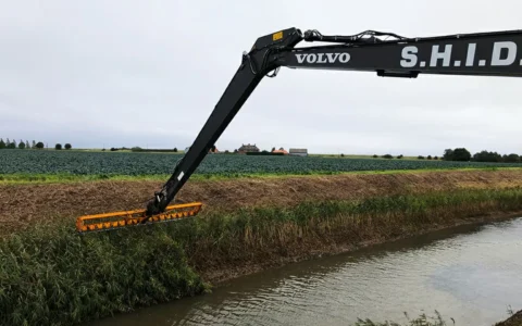herder-mowing-bucket-mrzt-longreach-giekenstel