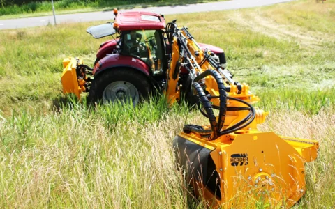 herder-kmu-ecomower-for-roadside-maintenance